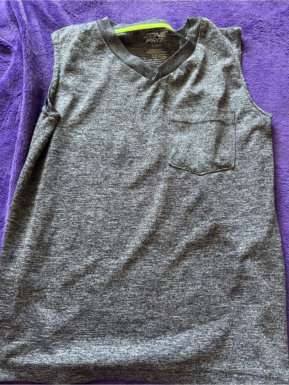 Zone Pro Gray Sleeveless V-Neck Pocket Tank with Lime Trim